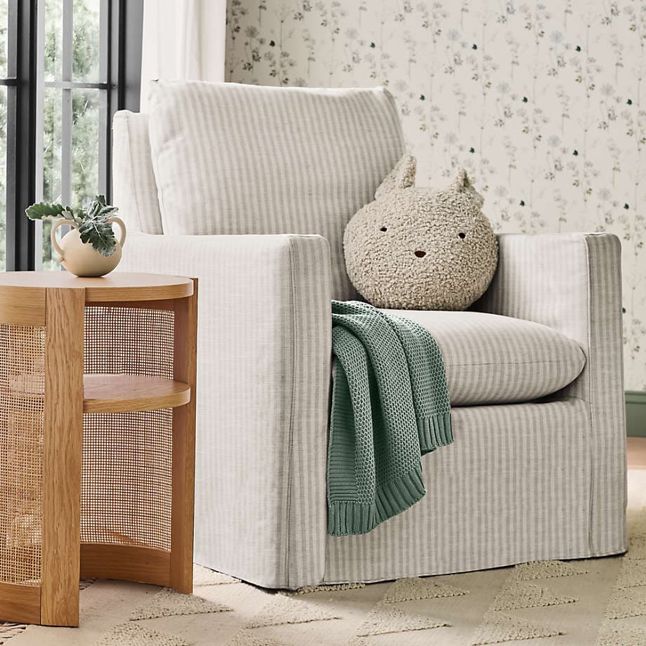 Nursery Glider Chair — image 6 of 6